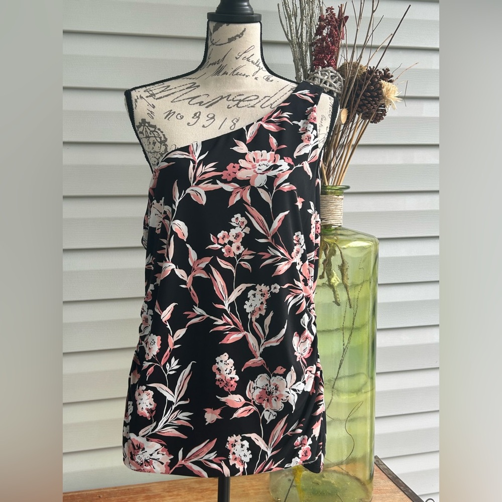 NEW White House Black Market one shoulder blouse. Size XL